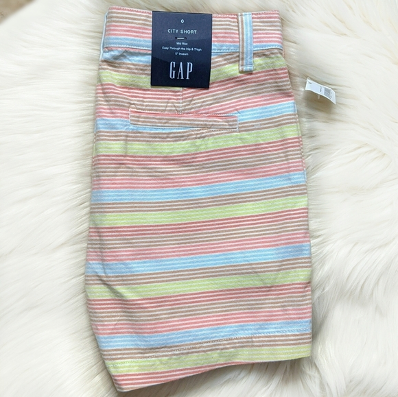 GAP Pants - Gap Striped Mid Rise Multicolor City Shorts NWT